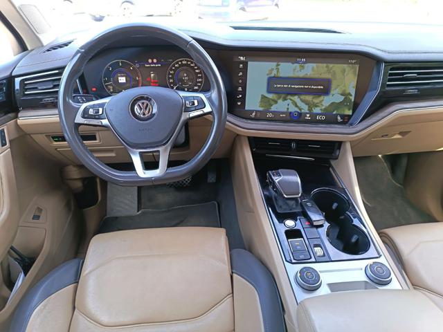 VOLKSWAGEN Touareg usata, con ESP