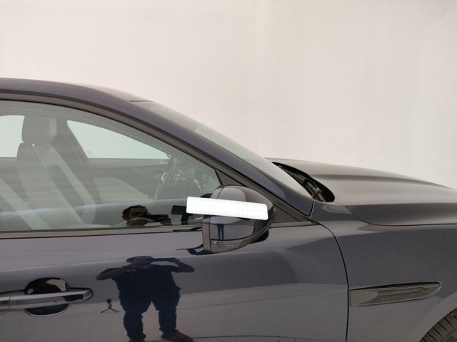 JAGUAR F-Pace usata, con MP3
