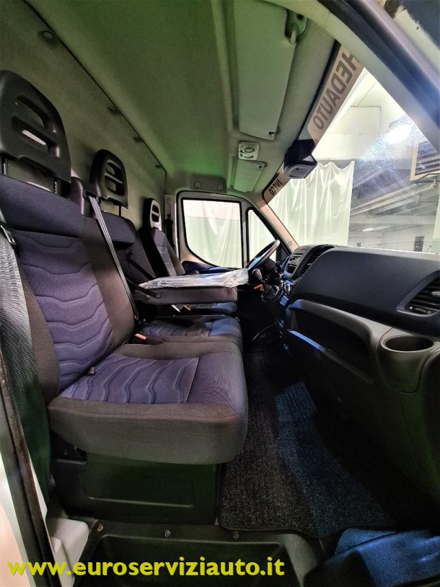 IVECO Daily usata 22
