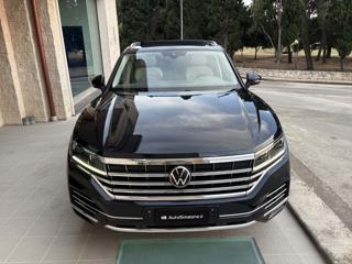 VOLKSWAGEN Touareg usata, con Airbag