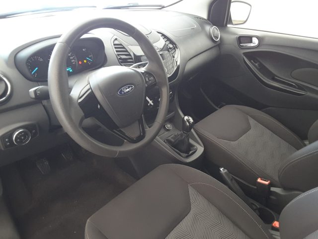 FORD Ka+ usata, con Autoradio