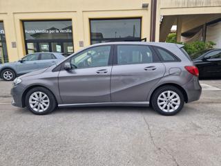 MERCEDES-BENZ B 180 usata, con Alzacristalli elettrici