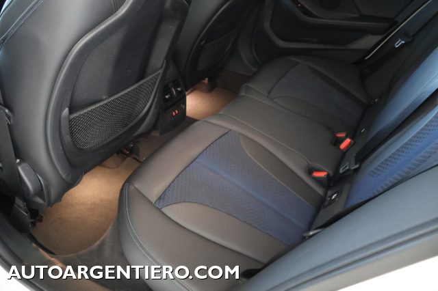 BMW 116 usata, con Fari direzionali
