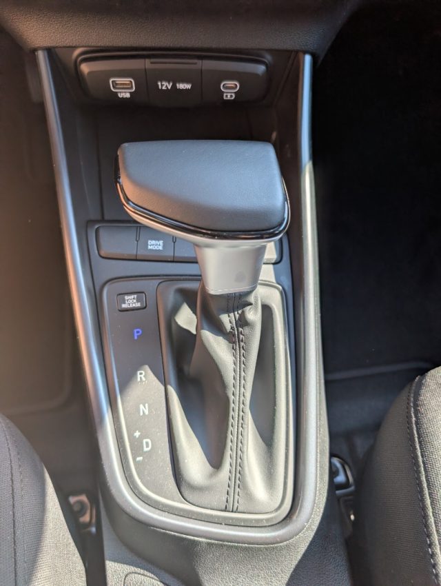 HYUNDAI i20 usata, con Controllo elettronico della corsia