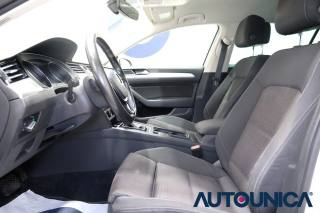 VOLKSWAGEN Passat Variant usata, con Sistema di navigazione
