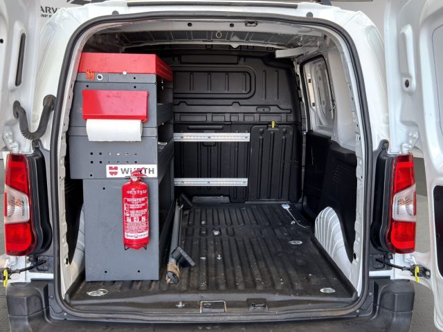 PEUGEOT Partner usata, con Specchietti laterali elettrici