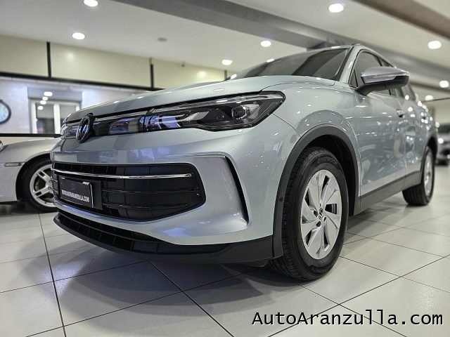 VOLKSWAGEN Tiguan usata, con Leve al volante