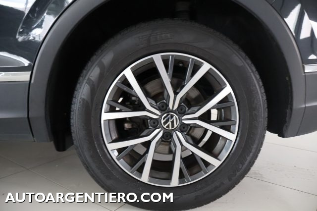 VOLKSWAGEN Tiguan usata, con Autoradio digitale