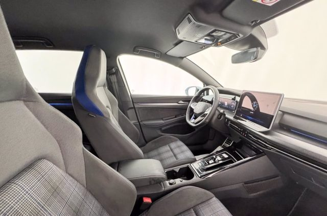 VOLKSWAGEN Golf usata, con Cruise Control
