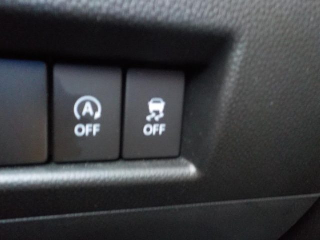 SUZUKI Ignis usata, con Bluetooth