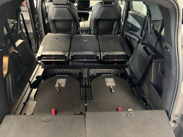 PEUGEOT 5008 usata, con Fendinebbia