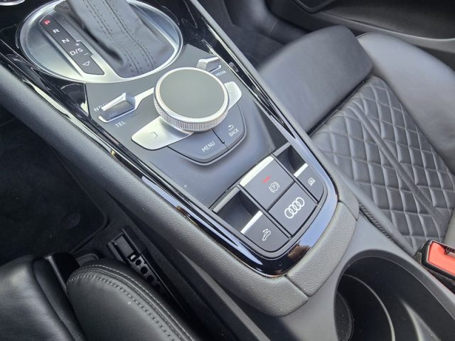 AUDI TT usata, con Controllo automatico clima