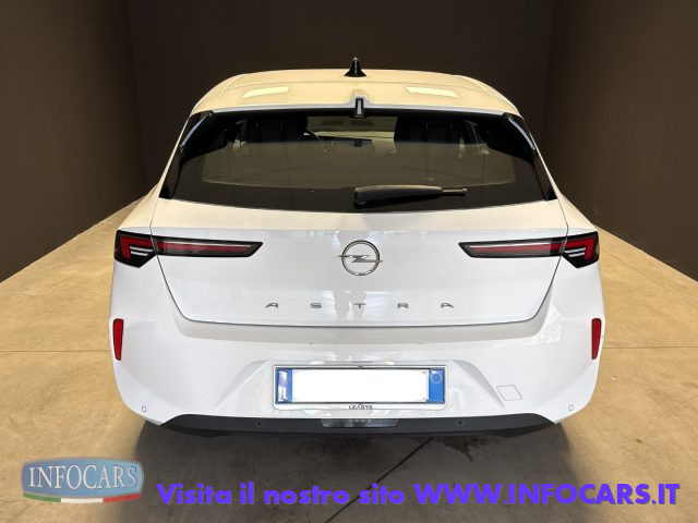 OPEL Astra usata, con USB