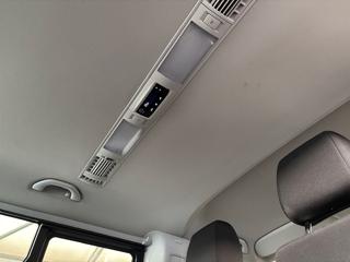 VOLKSWAGEN Caravelle usata, con Autoradio digitale