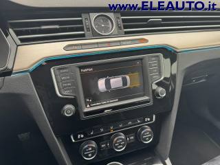 VOLKSWAGEN Passat usata, con ESP