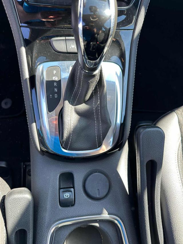 OPEL Astra usata, con Park Distance Control