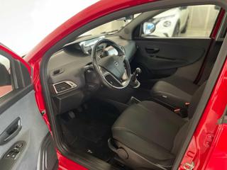 LANCIA Ypsilon usata, con Fendinebbia