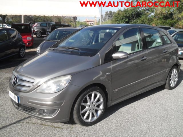 MERCEDES-BENZ B 180 usata, con Airbag laterali