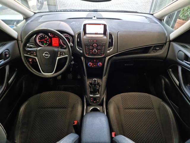 OPEL Zafira Tourer usata, con Chiusura centralizzata
