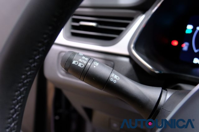 RENAULT Captur usata, con Controllo elettronico della corsia
