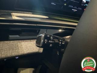 PEUGEOT 3008 usata, con Autoradio digitale