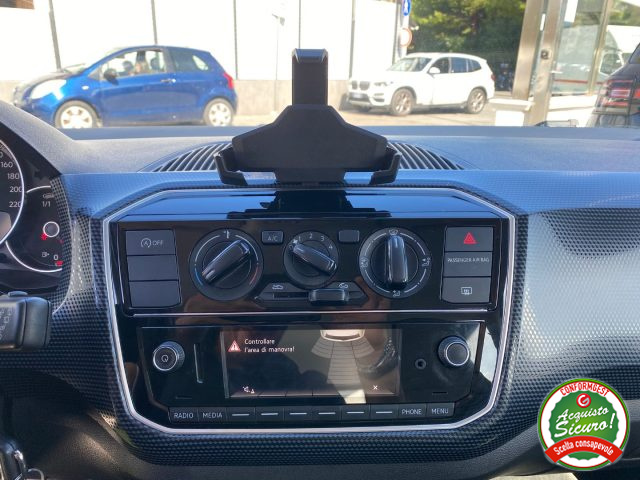 VOLKSWAGEN up! usata, con Servosterzo