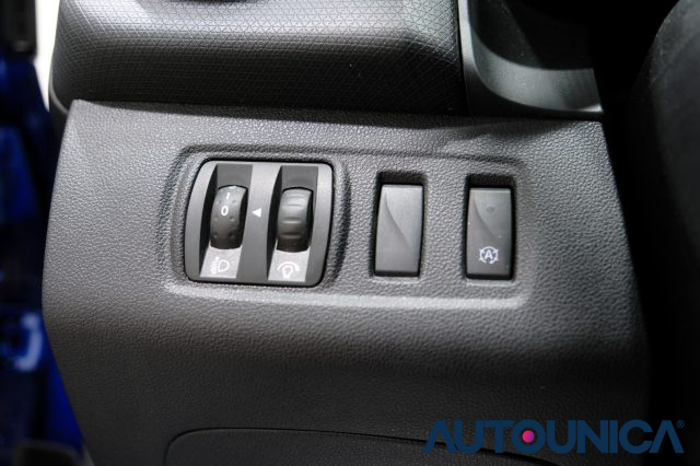 RENAULT Clio usata, con Volante multifunzione