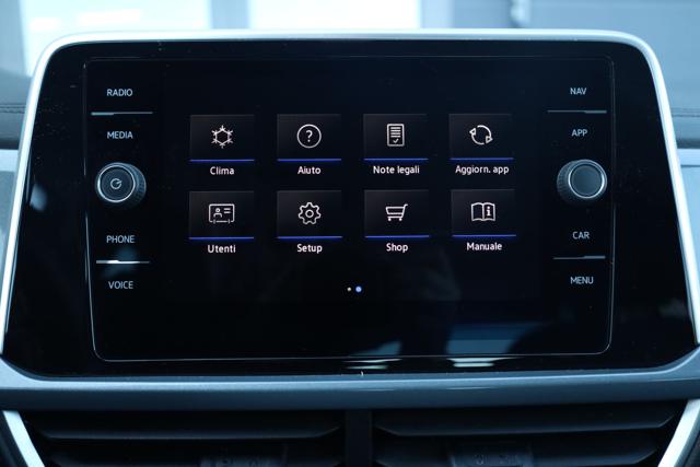 VOLKSWAGEN T-Roc usata, con Autoradio digitale