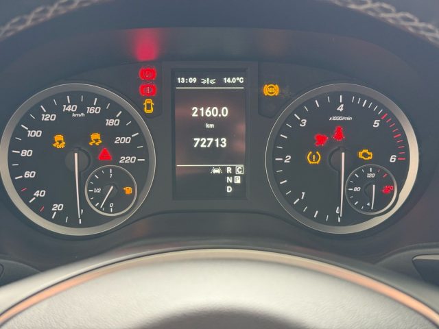 MERCEDES-BENZ Vito usata, con Sensore di pioggia