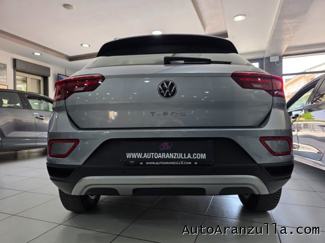 VOLKSWAGEN T-Roc usata, con Volante multifunzione