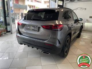 MERCEDES-BENZ GLA 200 usata, con Bracciolo