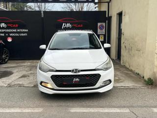 HYUNDAI i20 usata, con Airbag