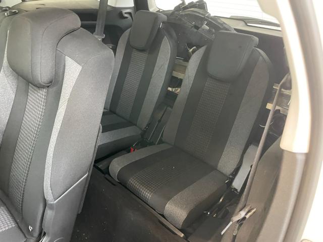 PEUGEOT 5008 usata, con Fendinebbia
