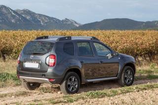 DACIA Duster usata, con Airbag