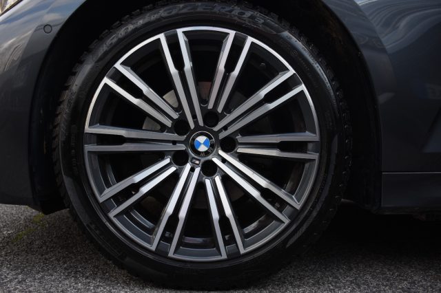 BMW 320 usata, con Alzacristalli elettrici