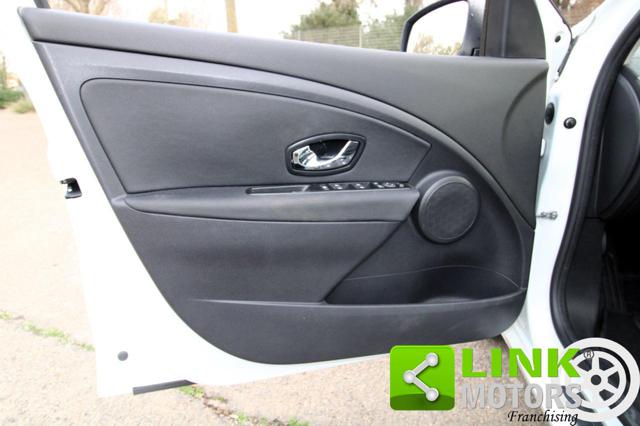 RENAULT Megane usata, con Alzacristalli elettrici