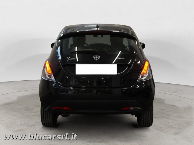 LANCIA Ypsilon usata, con Autoradio