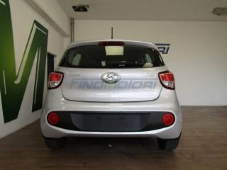 HYUNDAI i10 usata 18