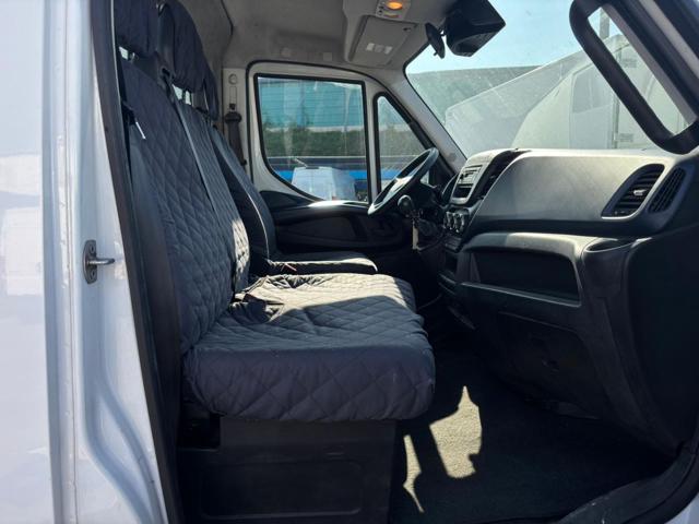 IVECO Daily usata, con Servosterzo