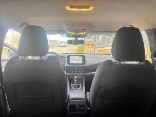 NISSAN Qashqai usata, con Fari LED