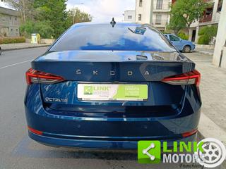 SKODA Octavia usata, con Hill holder