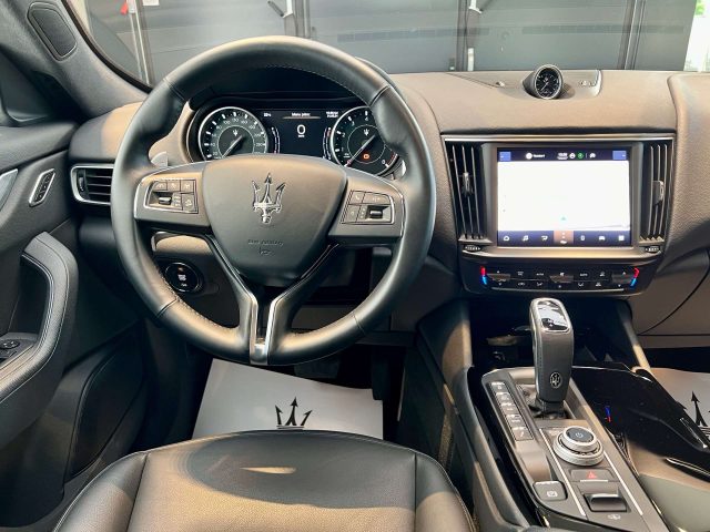 MASERATI Levante usata, con Volante in pelle