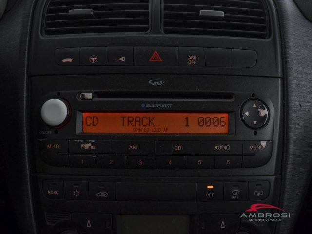 FIAT Punto usata 14