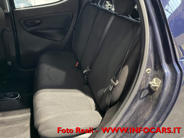 LANCIA Ypsilon usata, con ESP