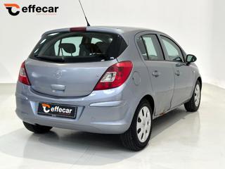 OPEL Corsa usata, con Autoradio