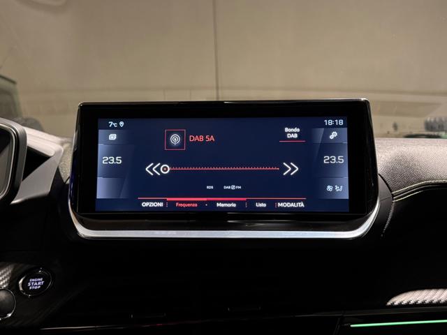 PEUGEOT 2008 usata, con Interni in pelle