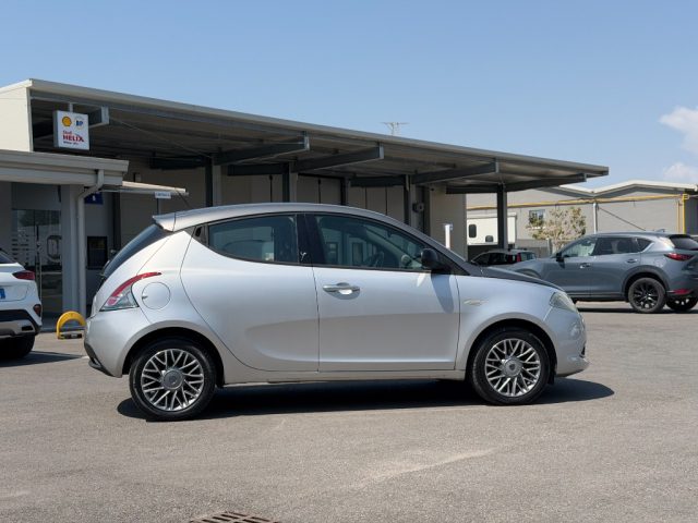 LANCIA Ypsilon usata, con Controllo trazione