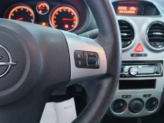 OPEL Corsa usata, con USB