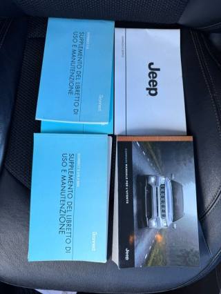 JEEP Compass usata, con Sedile posteriore sdoppiato