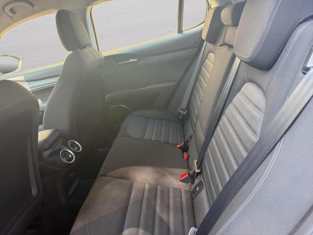 ALFA ROMEO Stelvio usata, con Controllo automatico clima